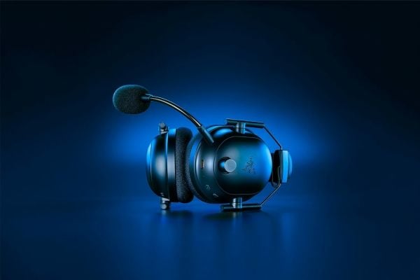 Razer BlackShark V2 PRO - For PlayStation - hodesett - full størrelse - Bluetooth / 2,4 GHz radiofrekvens - trådløs - svart