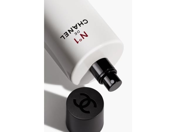 Chanel No 1 Red Camelia Revitalizing Body Serum-in-Mist - - 140 ml