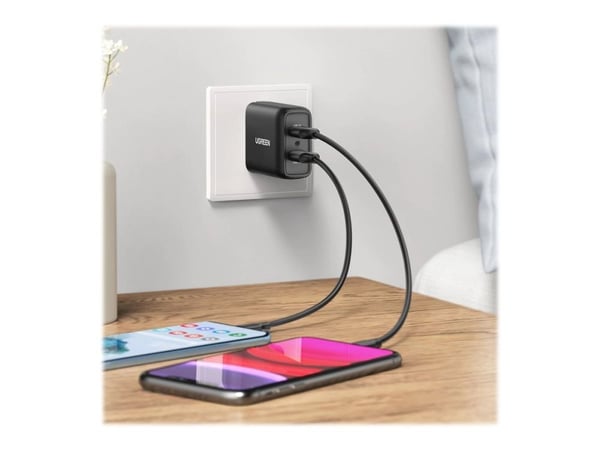 Ugreen 10216, Sisätila, AC, 12 V, Musta
