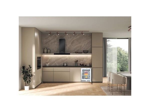 Whirlpool WBUFZ011, 91 l, 10 kg/24t, SN-T, 41 dB, 4*, E