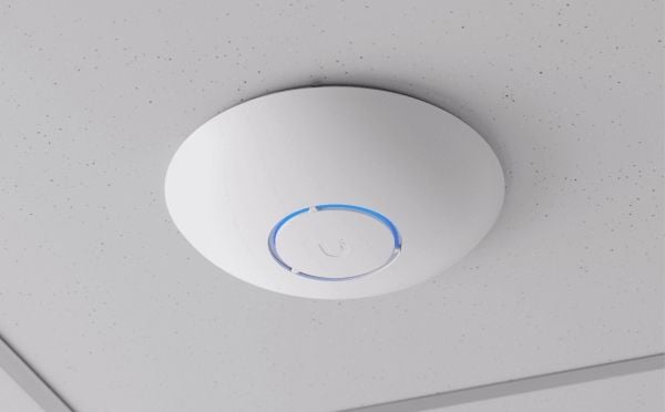 Ubiquiti U7 -kansi / päällemaalattava suojakorkki polykarbonaattia varten - Ø217,4 x 48,3 mm (Ø8,6 x 1,9") [UACC-U7-Cover]