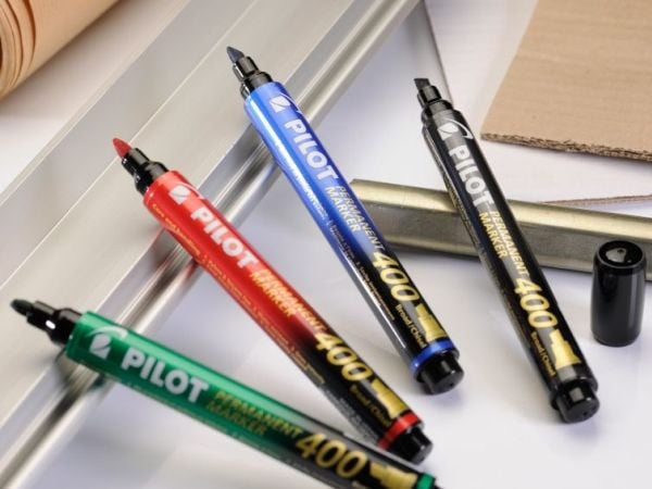 Pilot 400, Musta, Taltan pää, Musta, Metalli, Blackberry Bold, 4,5 mm