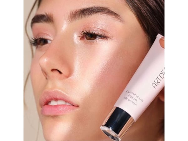 Artdeco Artdeco Luminous Prebase
