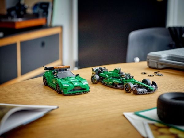 LEGO Speed Champions 76925 Aston Martin sikkerhetsbil og AMR23