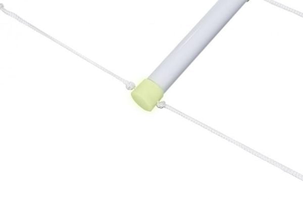 Kuntoutussängyn tikkaat fluoresoiva