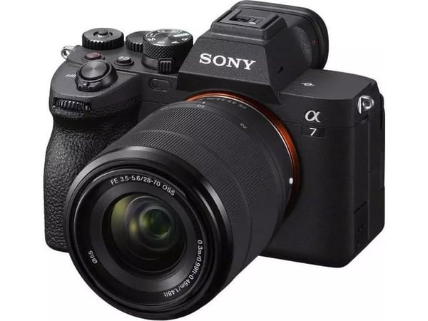 Sony a7 IV ILCE-7M4K - Digitalkamera - spegellöst - 33.0 MP - Fullständig ram - 4 K / 60 fps FE 28-70mm OSS-objektiv - Bluetooth, Wi-Fi