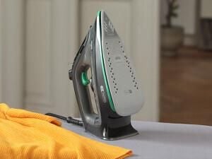 Braun TexStyle 5 SI 5277 GR, Tørr- og dampstrykejern, keramisk strykesåle, 2 m, 220 g/min, Grønn, 50 g/min.