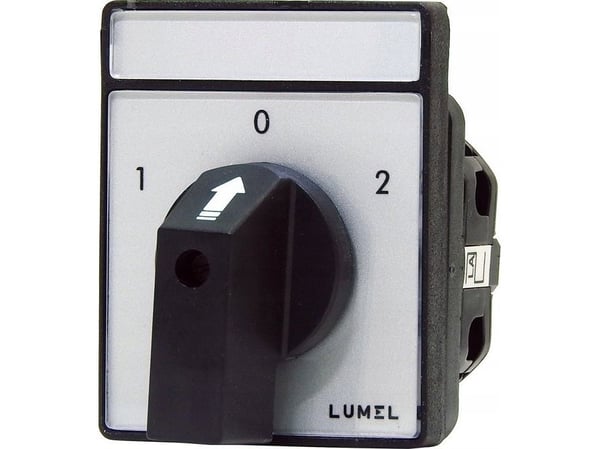 Lumel 1-0-2 3P 16A uppoasennettava nokkakytkin PKT1 C60L302OFA000 C60L302OFA000