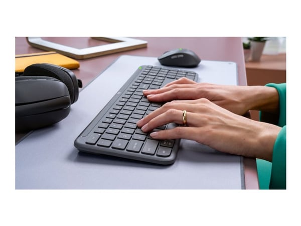 Logitech Signature Slim Combo MK950 for Business - Tastatur- og mussett - trådløs - Bluetooth 5.1 LE - QWERTY - US International - grafitt