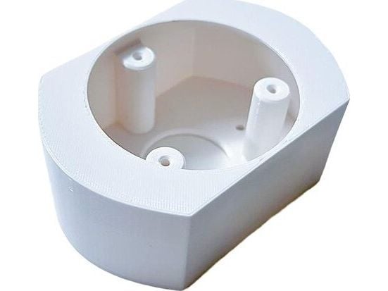 TP-LINK seinä- ja kattokiinnike/jalusta Tapo C310/C320/C325 -kameroille, valkoinen, kaapelin suojuksella varustettuna