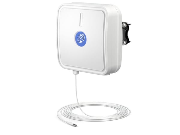 QuWireless APLS1-H1, 7 dBi, 0.694-0.96/1.7-2.2/2.2-2.7 GHz, 7 dBi, 50 O, 70°, 70°