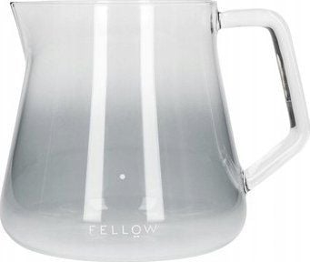 Fellow Mighty Small glasskanne - røykfarget glass server