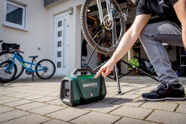 Metabo AK 18 MULTI, 16 l/min, 11 stang, 2,6 kg