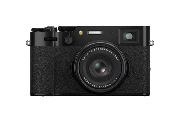 FUJIFILM X100VI (Juodas)