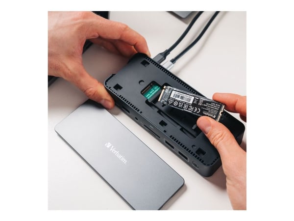 Verbatim Pro - Dokkingstasjon - USB-C - 2 x HDMI, DP - SSD 256 GB - 1GbE - 100 watt