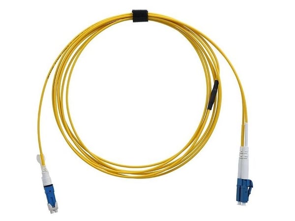 BlueOptics Dupleks fiberoptisk patchkabel, CS-UPC/LC-UPC blå, 5 meter, enkeltmodus E9/125µm, G.657.A1, OS2, inngangsdempning: mindre enn 0,2dB, mer...