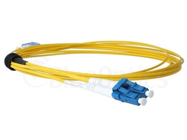 BlueOptics Dupleks fiberoptisk patchkabel, CS-UPC/LC-UPC blå, 5 meter, enkeltmodus E9/125µm, G.657.A1, OS2, inngangsdempning: mindre enn 0,2dB, mer...