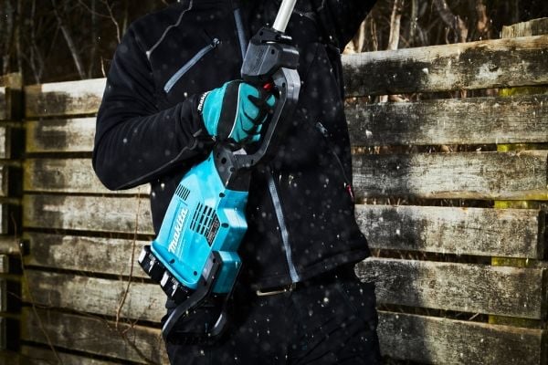 MAKITA 30cm SEEKER EXHAUSTERILLA 2x18V DUA300Z