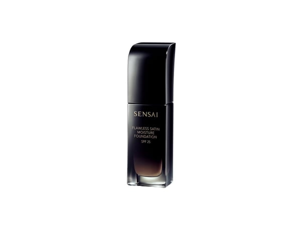 KANEBO SENSAI FLAWLESS SATIN MOISTURE FOUNDATION SPF25 FS204.5 WARM BEIGE 30ML