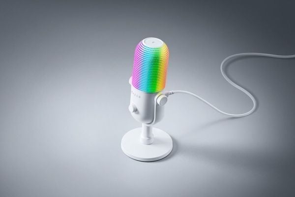 Razer Seiren V3 Chroma White - RGB-USB-mikrofoni, jossa on tap-to-mute-toiminto (RZ19-05060200-R3M1)