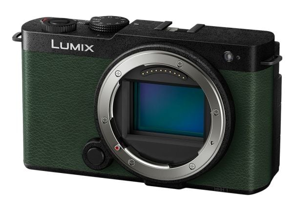 Panasonic Lumix S9, 24,2 MP, 12000 x 8000 pixlar, CMOS, 6K Ultra HD, Pekskärm, Grön