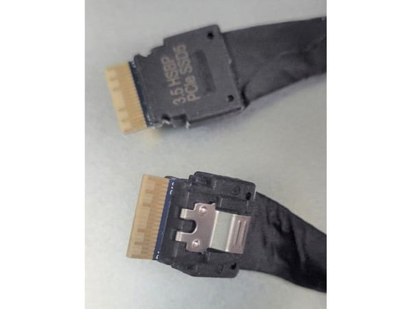Intel - Lagerkabelsett - for Server Board M50CYP2SB1U, M50CYP2SBSTD; Server System M50CYP2UR208