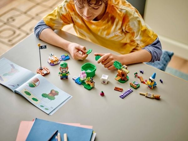 LEGO Super Mario 71440 På eventyr med interaktive LEGO® Luigi™