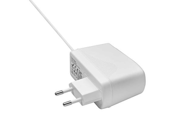 Akyga AK-PD-21 - Strømadapter - 21.75 watt - 0.75 A (5,5 x 2,5 mm DC-jakk) - hvit