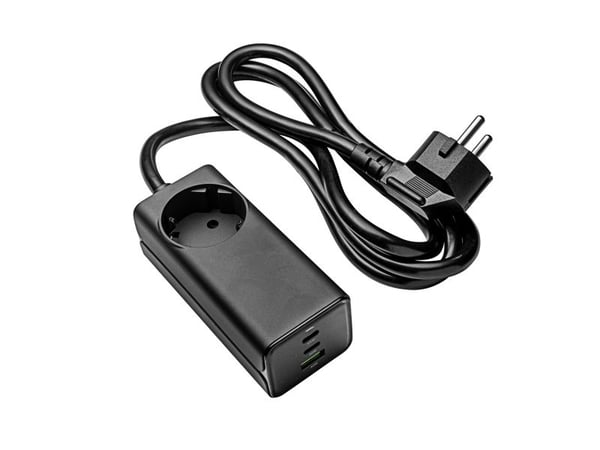 Akyga AK-CH-21 65W 2xUSB-C USB-A PD GaN 5-20V / 1.5-4.5A + AC pistorasia musta