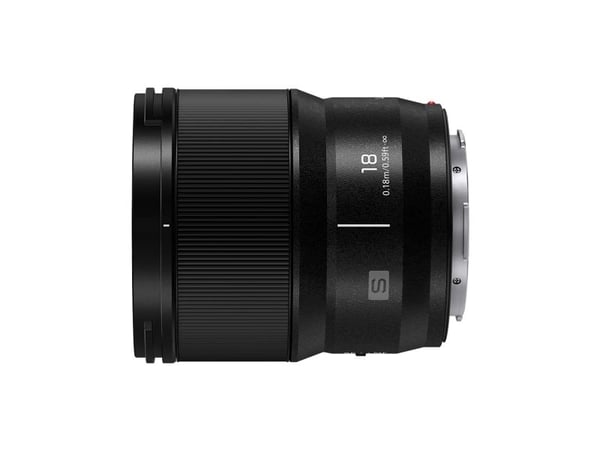 Panasonic Lumix S 18mm F/1.8 -objektiivin valikoima