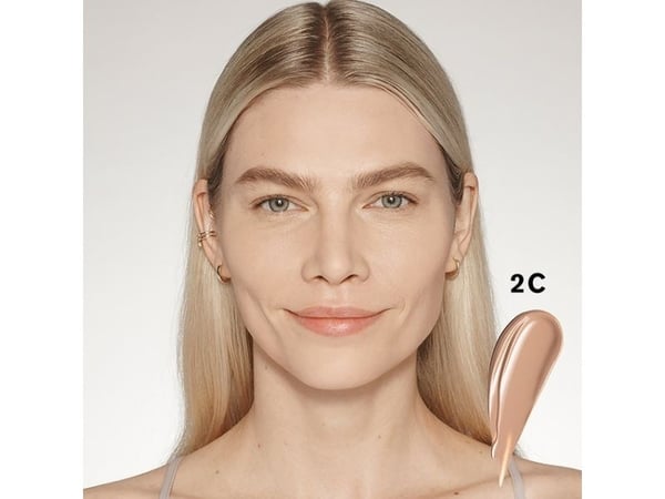 ESTEE LAUDER FUTURIST SOFT TOUCH BRIGHTENING SKINCEALER 2C 6 ml