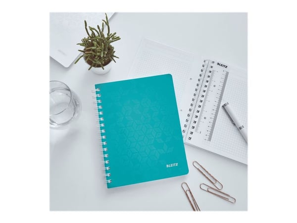 Leitz WOW A5 - Notisbok - spiralbundet - 80 ark - rutet - metallic ice blue cover - polypropylen (PP)