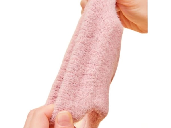 Dam vintertelefonhandskar med snögubbe och julgran - beige