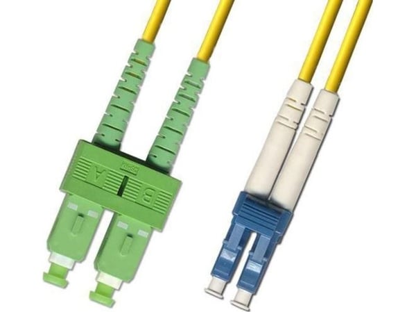 MicroConnect - Nettverkskabel - SC/APC-enkeltmodus (hann) til LC/UPC-enkeltmodus (hann) - 0.5 m - 2 mm - fiberoptisk - dupleks - 9 / 125 micron - O...