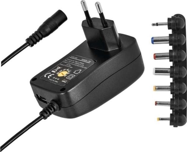 Emos N3113 2250mA kytkentävirtalähde, jossa vaihdettavat liittimet, USB