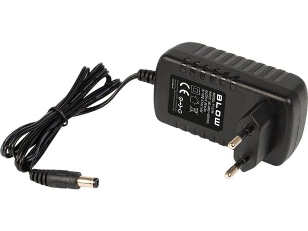 Blow 71-214# Kytkentävirtalähde 5v/3000ma 2.1/5.5
