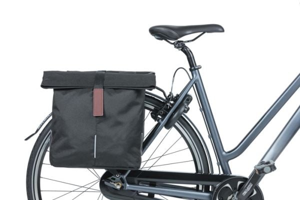 Basil City, Bakre, Sykkelveske, Polyester, Svart, 28 l, 10 kg