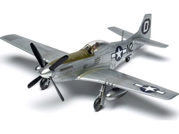 Airfix Airfix Startsett - Nordamerikansk P-51D Mustang