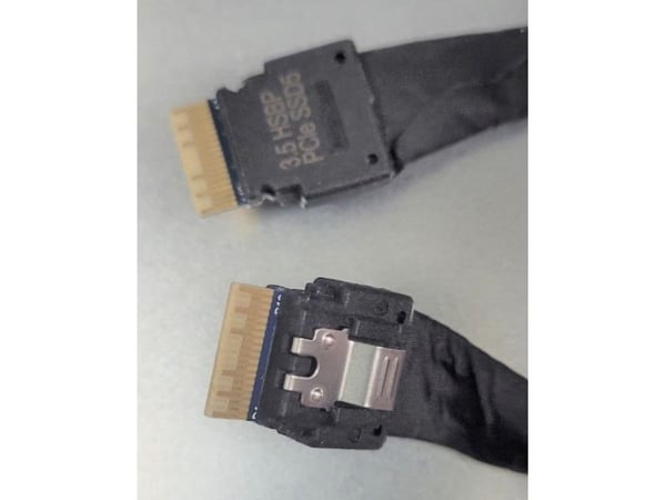 Intel - Lagerkabelsett - for Server Board M50CYP2SB1U, M50CYP2SBSTD; Server System M50CYP2UR208