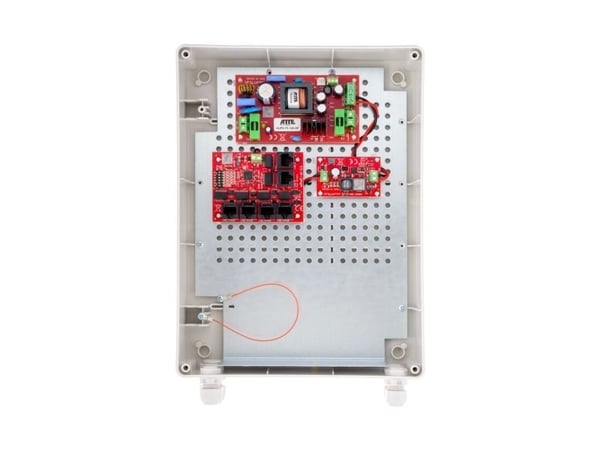 Buffertset för 5 IP-kameror PoE-switch 5P+1UP IPUPS-5-11-XL2