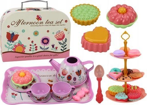 LeanToys tesett i koffert med kopper, tallerkener, fat og kjeks
