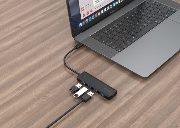 Gembird UHB-CM-U3P4P-01 4-porttinen USB 3.1 (Gen 1) Type-C HUB -liitin