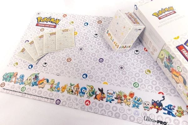 Ultra Pro Pokémon First Partner tillbehörspaket