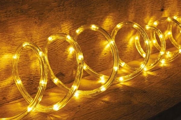 Fééric julelys og julelysgirlander utendørs, spiralform, 324 LED
