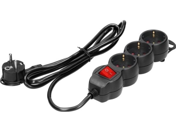 Orno 3gang jatkojohto 2P+Z (Schuko) , kytkimellä, 3m H05VV-F 3x1.5mm2, Imax=16A, litteä pistoke, musta