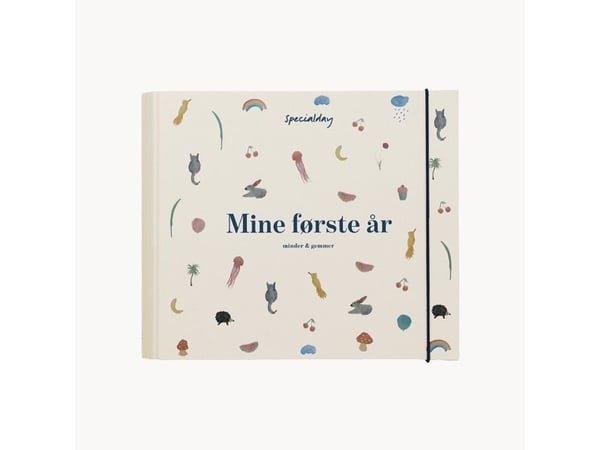 Barnets bok - Mine første år album | Specialday | Språk: Dansk
