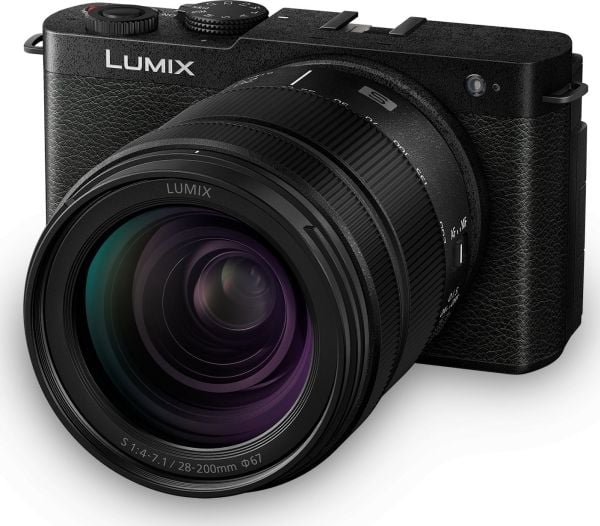 Panasonic Lumix S9 + 28-200mm F4-7, 24,2 MP, 12000 x 8000 pikseliä, CMOS, 6K Ultra HD, Kosketusnäyttö, musta