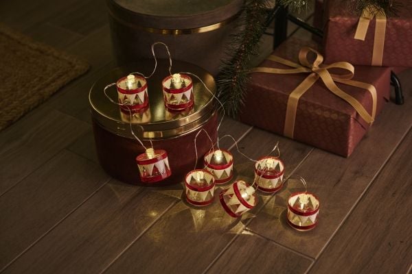 Sirius Elly Drum Garland - 8 LED - punainen