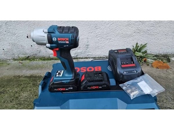 Bosch GDS 18V-450 HC Professional - Støtskiftenøkkel - trådløs - 1/2" firkantdrev - 800 N·m - 2 batterier - 18 V