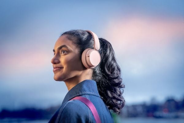 Philips TAH4209PK - Hodetelefoner med mikrofon - over-øret-montering - Bluetooth - trådløs - rosa